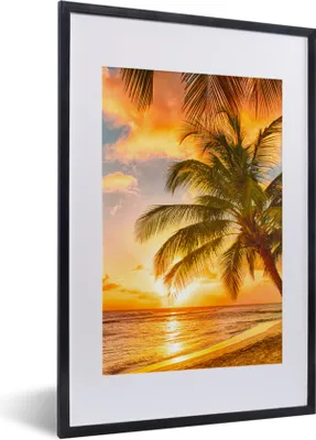 Produktbild von MuchoWow® Gerahmtes Poster Sonnenuntergang - Palme - Wolken - Meer - Strand 40x60 cm - Poster mit Schwarzem Bilderrahmen Wandposter Rahmen Foto Bilder - Poster in Rahmen