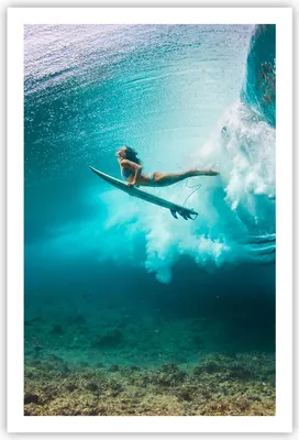 Produktbild von Poster - Poster ohne Rahmen - Surfen Unterwasser Frau - 61x91,5 cm - Wand Bild - Wanddeko - Wandbilder - Kunstposter - Wandposter - Bilder - Kunstdruck - Wanddekoration - Wandbild - P2XPA61x91-4898