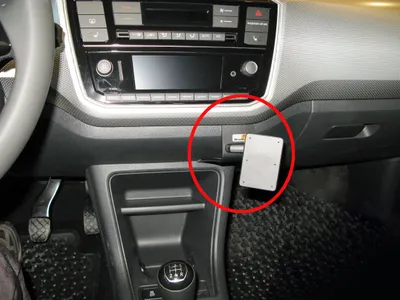Produktbild von Brodit ProClip Fahrzeughalter 855282 - Winkelbefestigung - Seat Mii 17-22, Skoda Citigo 17-22, Volkswagen UP 17-22 und weitere