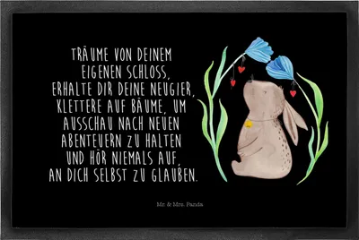 Produktbild von Mr. & Mrs. Panda fußmatte Hase Blume 50 x 75 cm - Schwarz - Geschenk, Geburt, Taufe, Bodenvorleger, Fußabtreter, Geburtstag, Schmutzfangmatte, Kaninchen, Gummimatte
