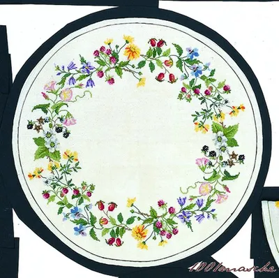 Produktbild von Eva Rosenstand Tischdecke Kreuzstich Set "Winde-Kranz", Zählmuster, 42 diam.cm