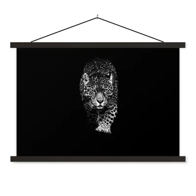 Produktbild von MuchoWow® Textilposter Tiere - Schwarz - Leopard - Weiß - Wild 60x40 cm mit schwarzem Rahmen - Hölzernes