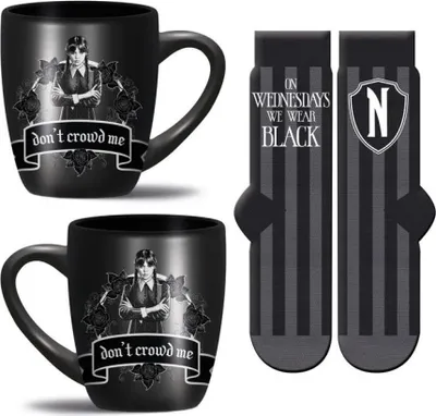 Produktbild von Wednesday Set Tasse und Socken Wear Black