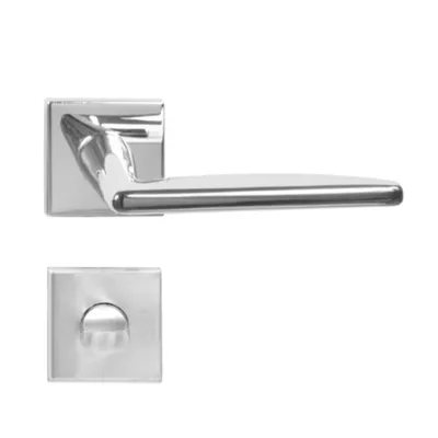 Produktbild von DOMINO Türgriff Drückergarnitur WC - Badezimmer Set | quadratische Rosette | für Badezimmertüren | Set WC - Rosetten-Garnitur | Türbeschläge aus Znal |Chrom Türdrückergarnitur |EASY QR SLIM M6