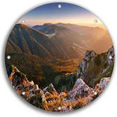 Produktbild von Wallario rundes Outdoor-Poster für Garten oder Balkon, Motiv Berglandschaft mit Sonnenuntergang in der Slowakei, 30 cm Durchmesser