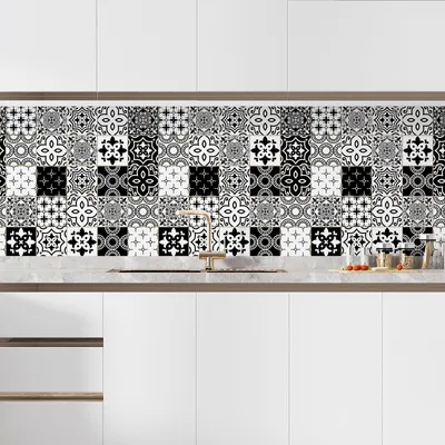 Produktbild von Klebefolie für Küchenrückwand – Lumaléa – Zementfliesen-Optik – Klebefolie + GLANZ-Schutz – 60 x 60 cm