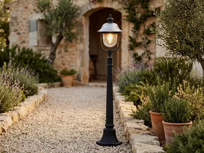 Produktbild von Konstsmide Parma Wegeleuchte Edelstahl Lampendach, schwarz lackiertes Aluminium, klares Acrylglas 7242-000