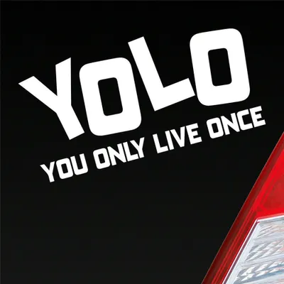 Produktbild von Auto Aufkleber YOLO You only live once Leben Genießen Abenteuer 12x6 cm Weiss Matt Sticker Heckscheibenaufkleber