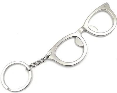 Produktbild von Onwomania Große Brille Schlüsselanhänger Metall Glücksbringer in Alu Geschenkbox, ideal zum Verschenken
