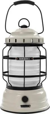 Produktbild von Barebones Camping Laterne Vintage LED Retro "Forest Lantern" mit Akku aufladbar vintage weiß