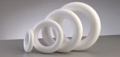 Produktbild von Massiver Styroporring 170 mm für kreative DIY-Projekte und individuelle Kunstwerke