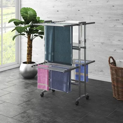 Produktbild von Faltbarer Wäscheständer aus Aluminium mit 2 Etagen und 4 Rollen, 60x70x106 cm, Silber