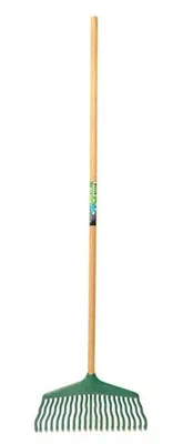 Productafbeelding van MM Eurotool Kunststof gazonhark met houten steel 130 cm en 42 cm werkbreedte