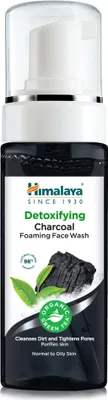 Produktbild von Himalaya Detoxifying Charcoal Foaming Face Wash Cleanses Dirt and Purifies Skin 150ml