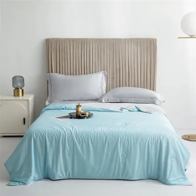 Produktbild von Seidige Kühldecke für das Bett, leichte Sommerdecke mit doppelseitigem Kühlgewebe (200 x 230 cm)
