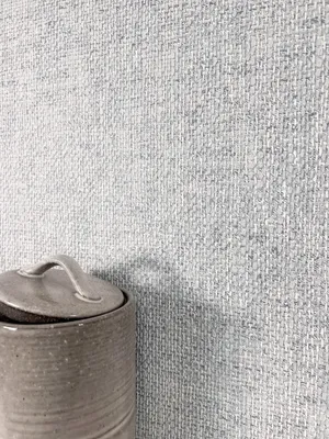 Produktbild von NEWROOM Tapete Grau Vliestapete Unifarbe - Unitapete Glatt Weiß  Textil-Optik Struktur Textil-Optik  Struktur