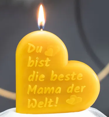 Produktbild von tea4chill Bienenwachskerze aus 100% Bienenwachs, Muttertagskerze Herzform, Relief, Die beste Mama, 7,5x7,5x2,5cm Geschenk für Muttertag, handgefertigt