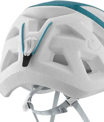 Kletterhelm "Salathe Lite" von Edelrid in Weiß mit blauen Akzenten; zeigt die Rückansicht und Belüftungsöffnungen.