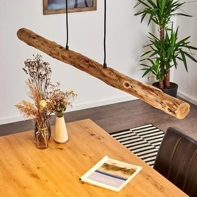 Productafbeelding van LED-pendellamp Winterthur, dimbare hanglamp van metaal/hout in zwart/naturel, verstelbare hoogte van de houten balk tot max. 150 cm, 20 Watt, 2650 Lumen, 3000 Kelvin, dimbaar zonder extra accessoires via de lichtschakelaar