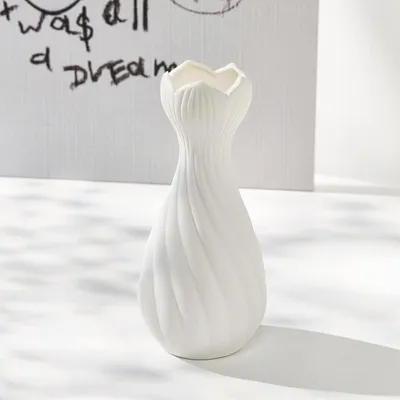 Imagen del producto de Vaso de cerámica blanco, de 20 cm de altura, estilo bohemio, ideal para flores de pampa