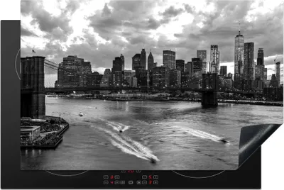 Produktbild von KitchenYeah© Herdabdeckplatte New York - Brooklyn - Brücke - Schwarz - Weiß , 81x52cm, Küche Deko, Glaskeramikkochfeld Herdabdeckung, Abdeckplatte fùr Kochfeld