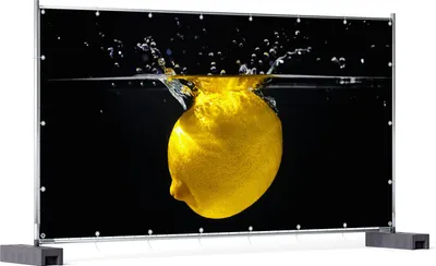 Produktbild von Wallario XXL Outdoor-Poster für Garten oder Balkon, Motiv Zitrone im Wasser - Frisches Obst für die Küche, in ca. 340 x 173 cm