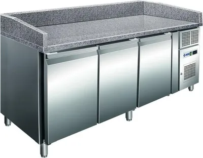 Produktbild von KBS Pizzakühltisch mit Umluftkühlung und drei Türen 2020x800x1000 mm 230V