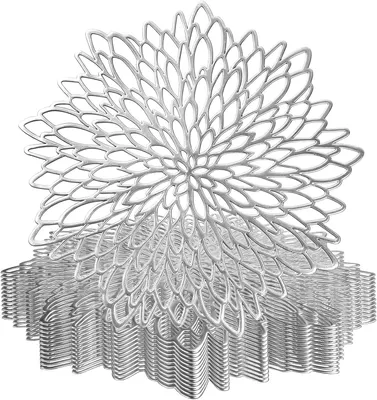 Produktbild von 12er Set runde Platzsets (Ø38cm, Silber) | Abwaschbare Tischunterlagen für Küche und Zuhause