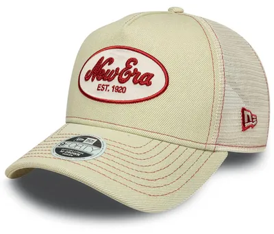 Image de Casquette Trucker A-Frame pour femme de New Era - Écusson de marque beige