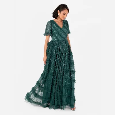 Produktbild von Maya Deluxe Damen Maxikleid, Damenmodell mit V-Ausschnitt, kurze Ärmel und Pailettenbesatz