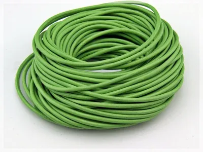 Produktbild von Vintageparts echtes Lederband rund 2mm hellgrün lindgrün 2m