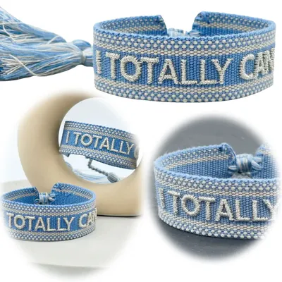 Produktbild von LS-LebenStil Canvas Statement Armband Totally Can Blau Silber besticktes Stoffarmband gewebt textiles Quasten Spruch Boho Geschenk Freundschaftsarmban