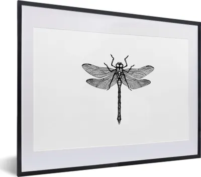 Produktbild von MuchoWow® Gerahmtes Poster Libelle - Insekten - Retro - Schwarz und weiß 40x30 cm - Poster mit Schwarzem Bilderrahmen Wandposter Rahmen Foto Bilder - Bilderrahmen - Poster im Rahmen