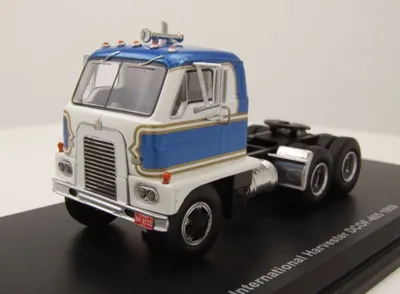 Produktbild von Neo Scale Models 64032 International DCOF-405 Zugmaschine Emeryville 1959 blau/weiß 1:64