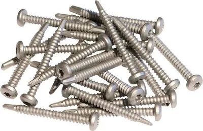 Produktbild von Schrauben PLUS für WPC-Pfosten Ø 5 x 50 mm 24 Stück verzinkt