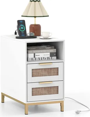 Image de Table de chevet avec station de recharge et 2 tiroirs, rotin et bois