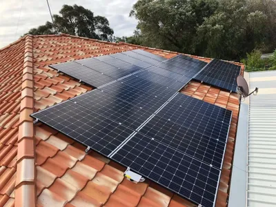 Obrázek produktu pro Solární panel – Celočerný panel – Solární článek – Solární modul – Střešní panel – Výkon 410 W – Vysoká účinnost 21 %