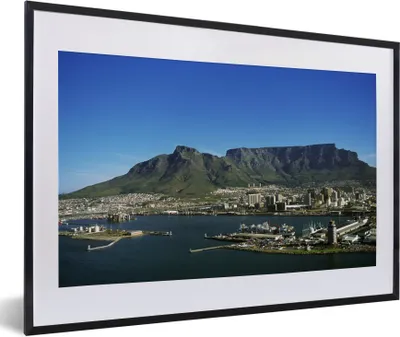 Produktbild von MuchoWow® MuchoWow® Gerahmtes Poster Kapstadt mit dem Tafelberg im Hintergrund 60x40 cm - Poster mit zchwarzem Bilderrahmen - Schlafzimmer - Plakat in Rahmen - Drucken