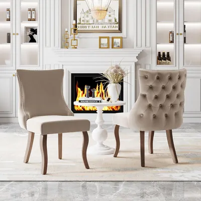 Image de okwish Lot de 2 chaises salle à manger à 4 pieds, dossier haut avec capitonnage, structure bois massif – velours beige