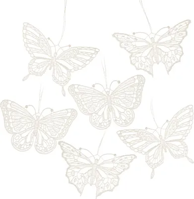 Productafbeelding van Boomversiering: Fijne, witte vlinders van Plauener kant, set van 6. Afmetingen: 8,5 x 6,5 x 0,1 cm. Nieuw