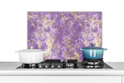Produktbild von KitchenYeah®  Spritzschutz Küche - Küchenrückwand - Wandschutz für Herd und Spüle - Marmor - Lila - Gold - Muster 60x40 - Alu-Dibond (Alternative zum Spritzschutz aus Glas) - Hitzebeständig - Herdspri
