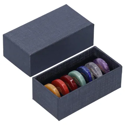 Immagine prodotto di 7 Chakra MultiStone Pyramid Pietra colorata Gemme naturali Decorazione Ornamenti