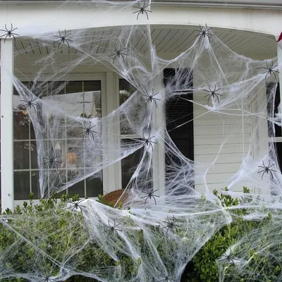 Produktbild von Halloween Deko Spinnennetz, 60g Weiß Spinnenweben Halloween Spinnennetz Dekoration mit 30St Schwarz Kunststoff Spinnen Outdoor Garten Innen Horror Party Hängende Gruselig Deko, Dehnbar & Realistisch