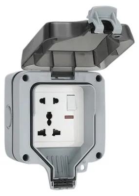 Image de Prise extérieure étanche, indice de protection IP66, résistante à la corrosion, protégée contre les projections d'eau, à fixer au mur, prise pour terrasse, pour jardin, avec 5 prises, adaptateur secteur britannique