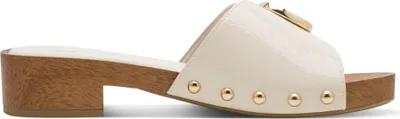 Produktbild von Tamaris Damen Pantolette Clog mit Sohle in Holzoptik und Nieten 1-27315-46, Größe:38 EU, Farbe:Beige