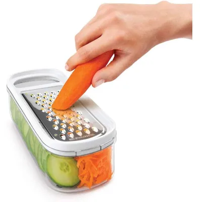 Produktbild von Reibe mit 3 Klingen aus Edelstahl und rutschfestem Behälter, ideal zum Reiben von Gemüse und Käse