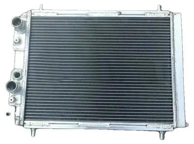 Immagine prodotto di Radiatore, alluminio, compatibile con Lancia Delta HF Integrale 8V/16V/EVO 20 Turbo 1987-1995, prestazioni di raffreddamento migliorate, ricambio diretto, struttura robusta