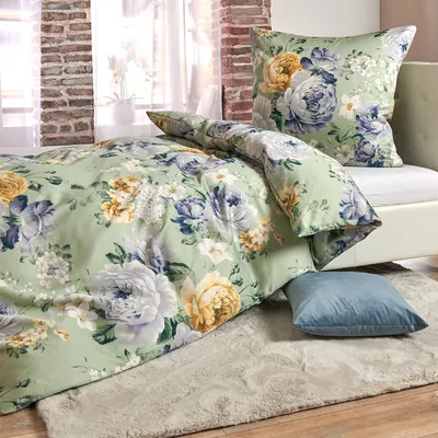 Produktbild von Traumschlaf Mako-Satin Bettwäsche Rosi grün 155x220 cm + 80x80 cm