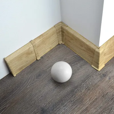 Produktbild von 2 Meter Sockelleiste 70mm PVC Eiche Pastel Laminatleisten Fussleisten aus Kunststoff PVC Laminat Dekore Fußleisten