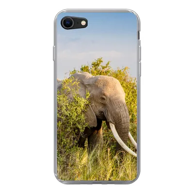 Produktbild von MuchoWow® Handyhülle Schutzhülle Hülle für iPhone 8 Elefant - Tiere - Gras - Grün - Berg Silikon Softcase Handy Hülle - Schutzhaube